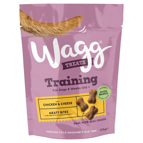 Wagg Dog Chicken and Cheese Treats 125g pack shot