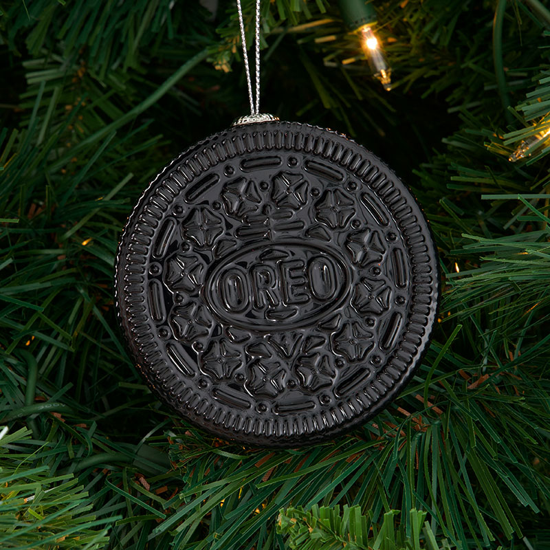 Oreo Christmas Ornament 3s 66g pack shot