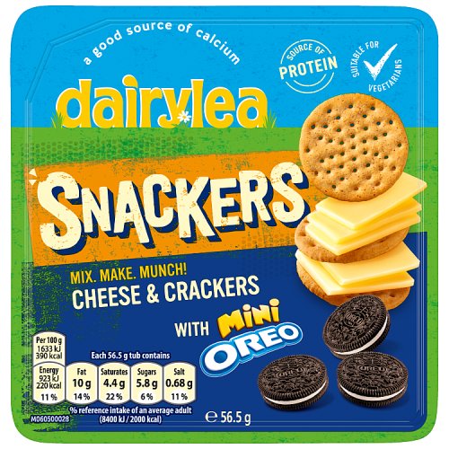 DAIRYLEA SNACKERS OREO pack shot