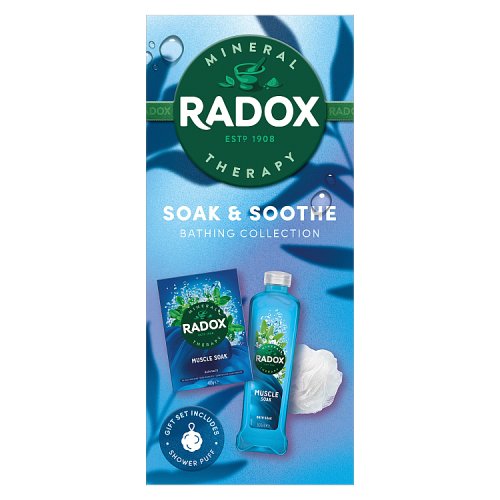 Radox Soothe & Muscle Soak 2pc Set (400gm Bath Salts, 500ml Bath Soak) pack shot